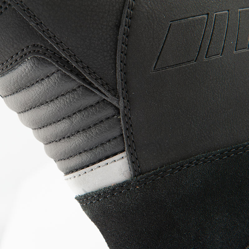 BOTA IMPERMEABLE WHISTLER™