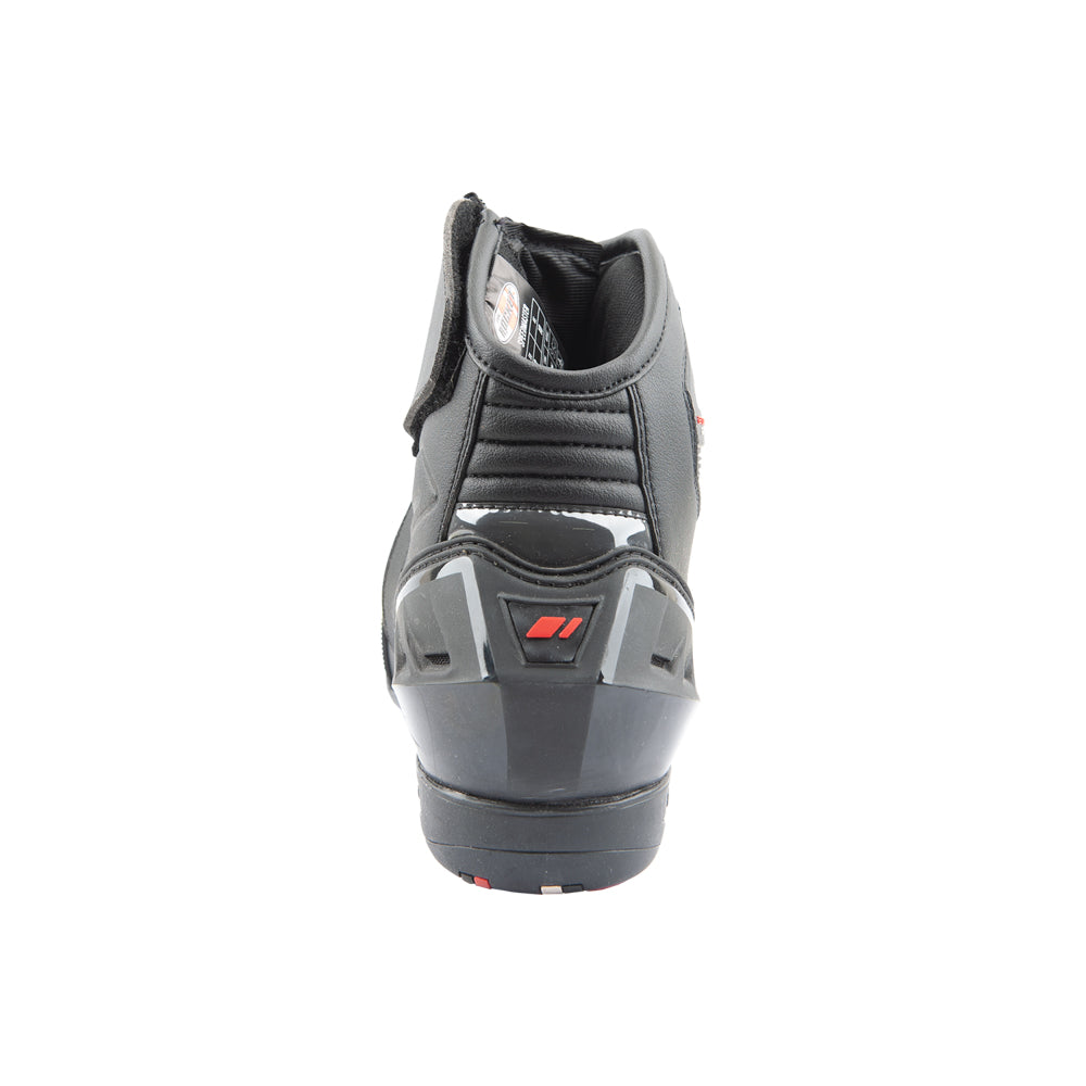 BOTA CON PROTECCIONES SPEEDMASTER SHORT™