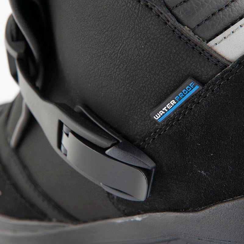 BOTA IMPERMEABLE WHISTLER™